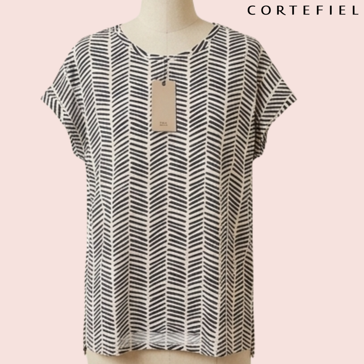 Polera chevron blanco y negro Cortefiel vista frontal